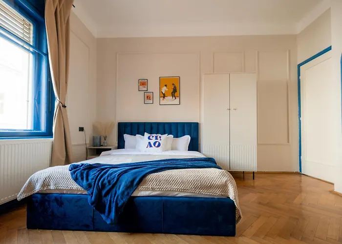 Decebal Central Studio - Elegant And Cozy Stay