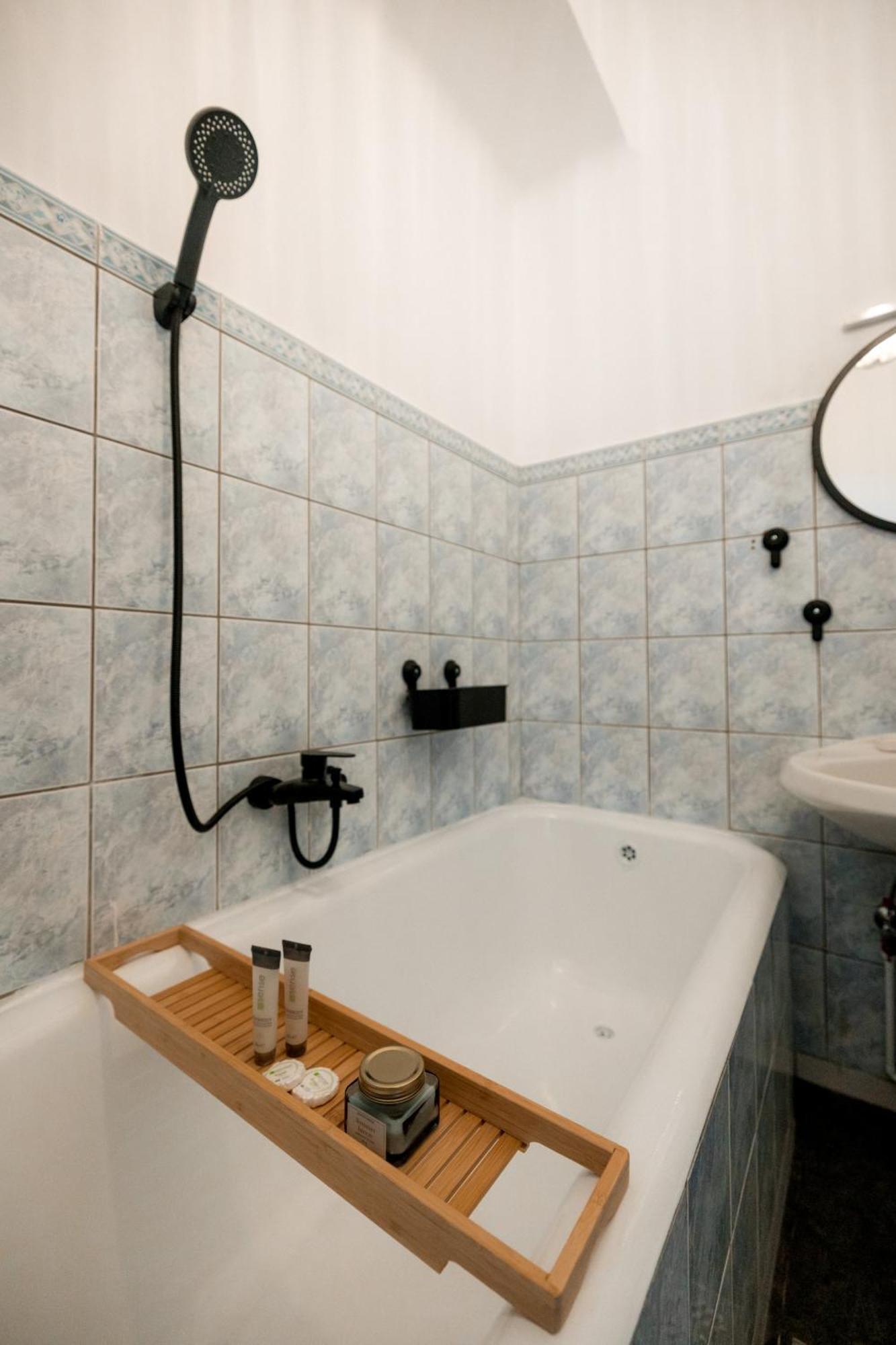 Decebal - Elegant And Cozy Apartment Arad